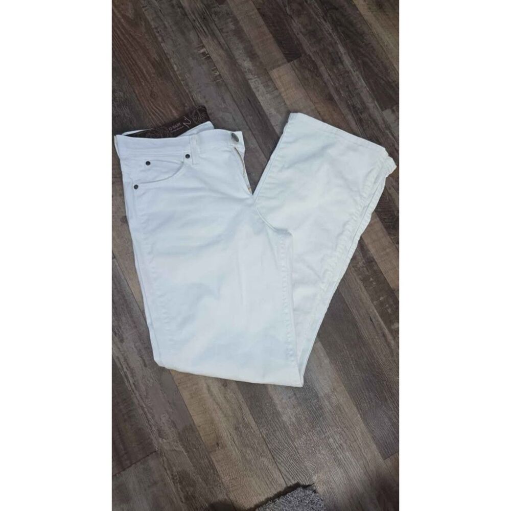 Wrangler Q-Baby White Jeans Size 9/10 x 32